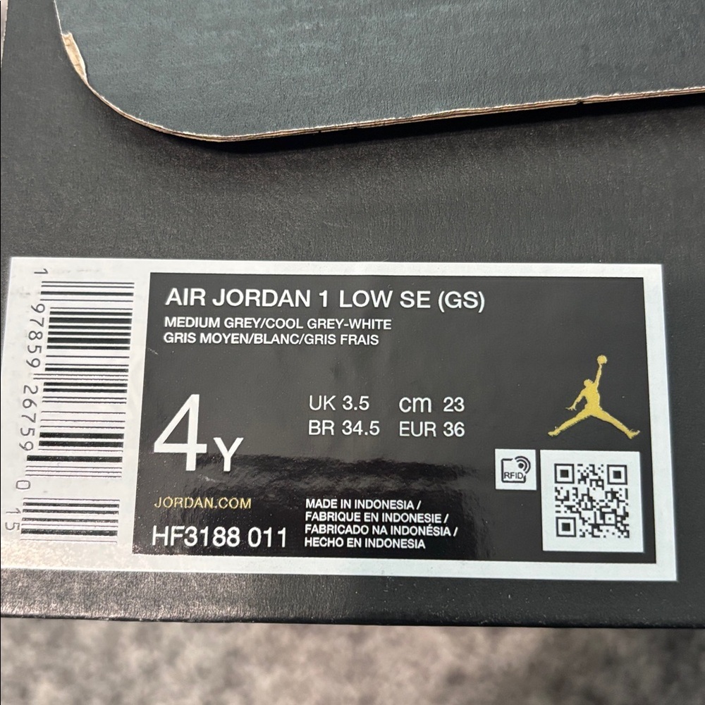 GUC Air Jordan 1 Low SE 4Y - Picture 15 of 15